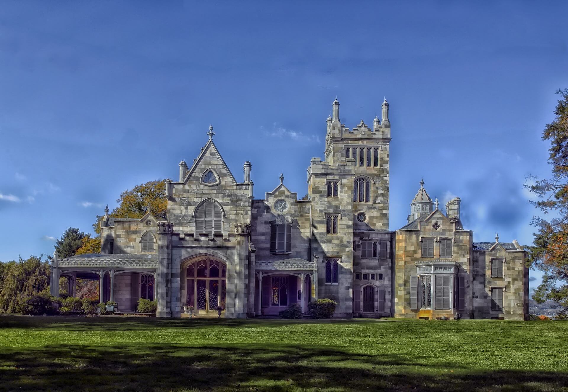 lyndhurst-397795_1920 Lyndhurst Mansion is a masterpiece of Gothic Revival architecture. Built in 1838 and expanded in the 1860s by renowned architect Alexander Jackson Davis,